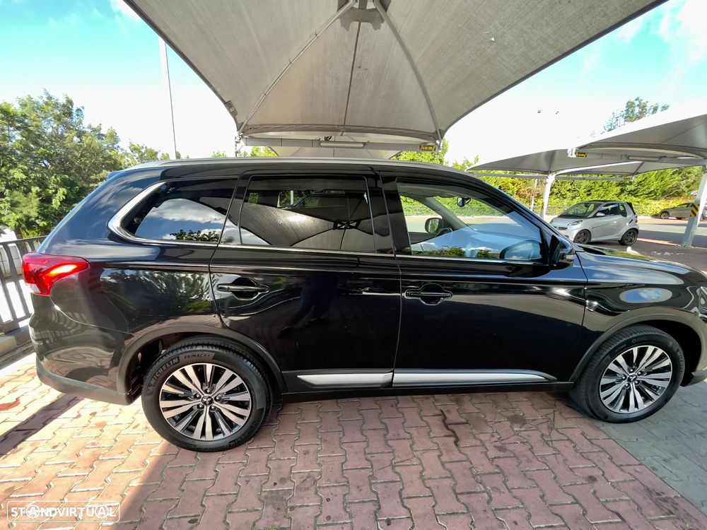 Mitsubishi Outlander 2.0 Kaiteki CVT - 11