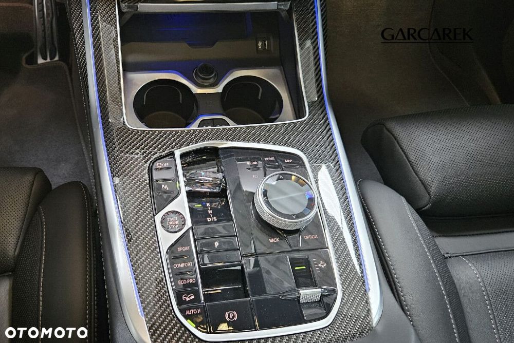 BMW X7 - 21