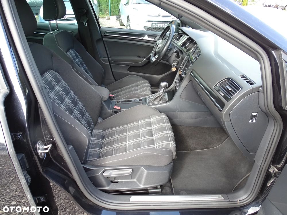 Volkswagen Golf 2.0 TDI BMT GTD - 20