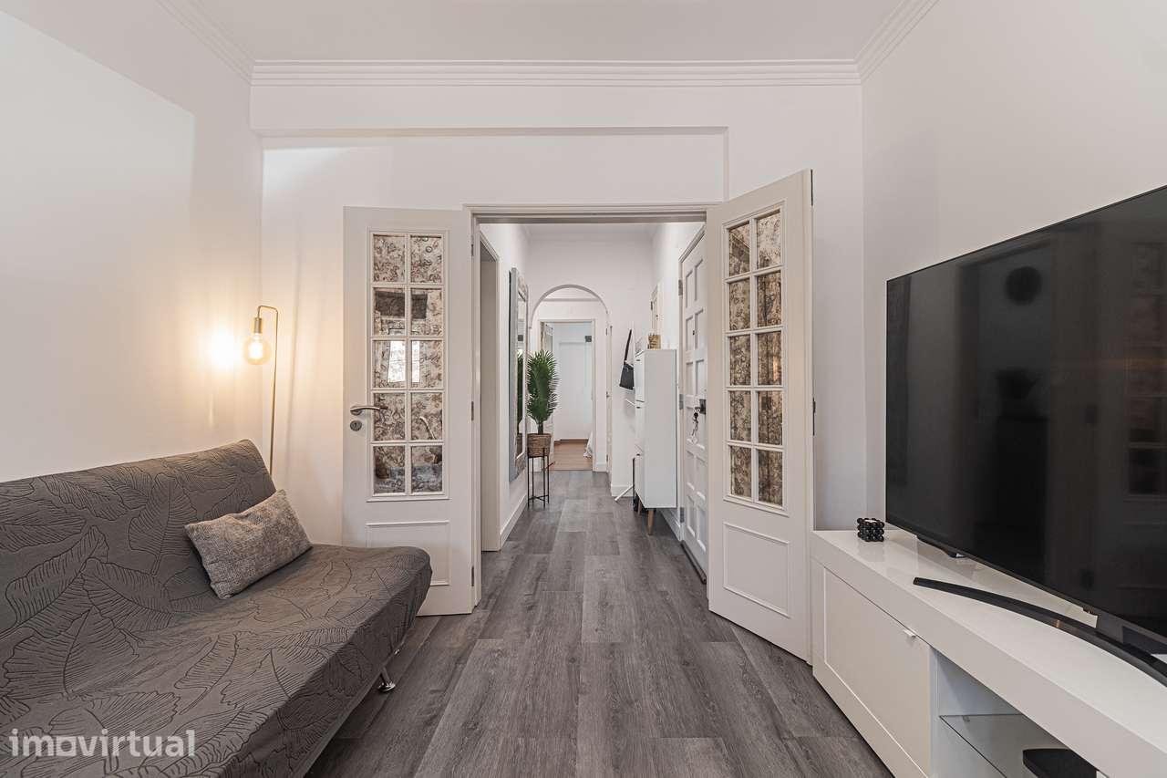 Apartamento T2 remodelado num RC na Marisol - Grande imagem: 3/34