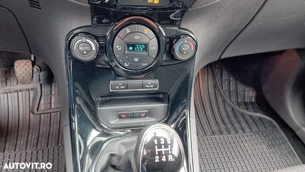 Ford Fiesta 1.0 EcoBoost Titanium - 8