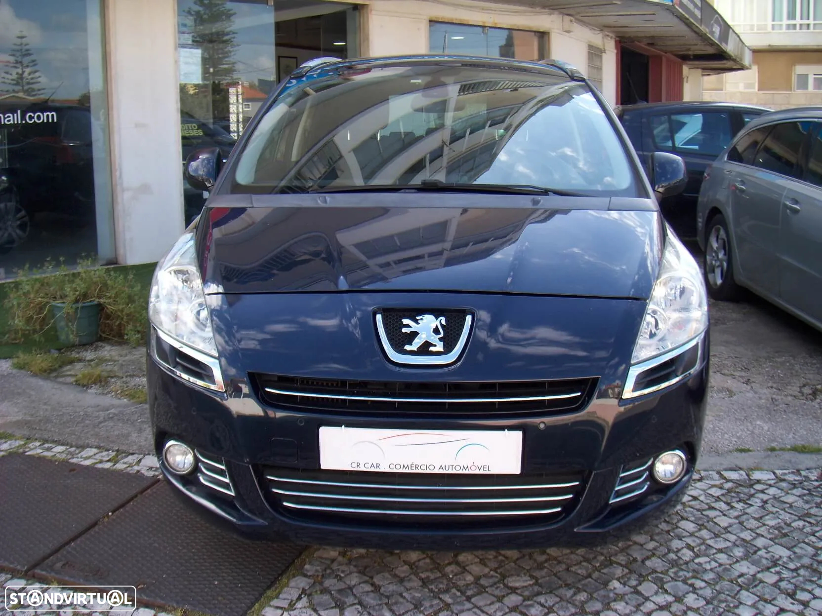Peugeot 5008 1.6 HDi Executive JLL17 - 3