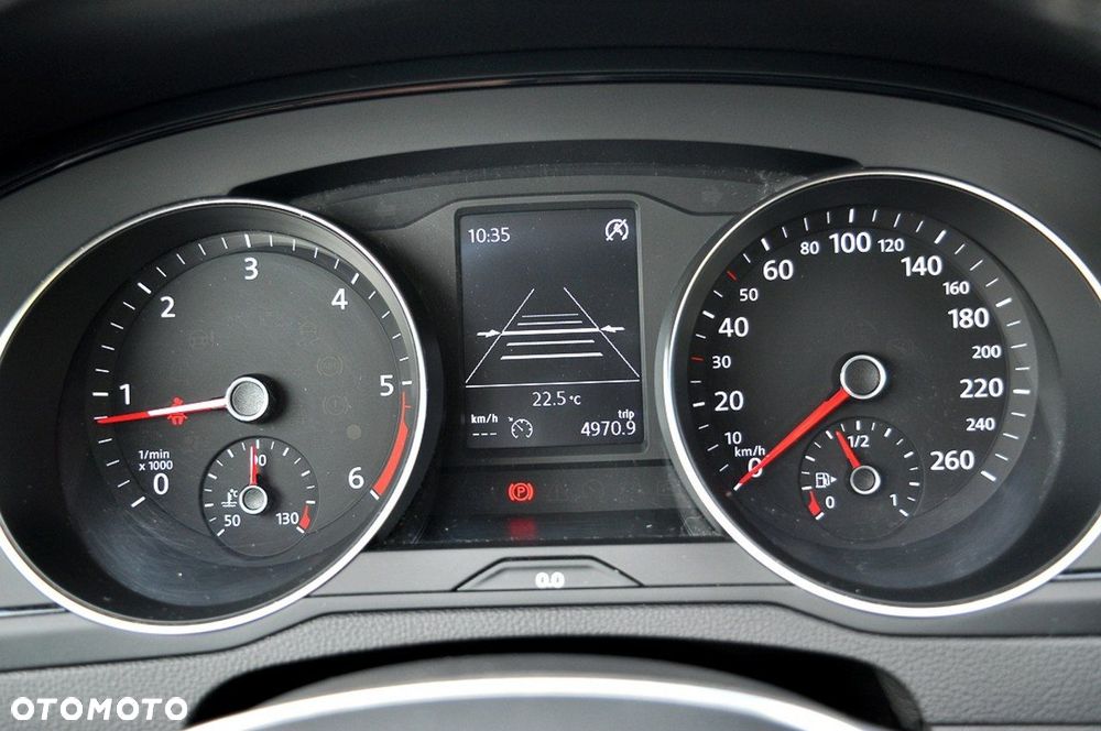 Volkswagen Passat 1.6 TDI BMT Comfortline - 20