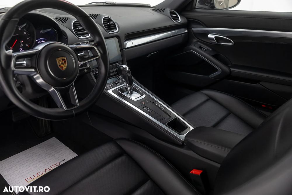 Porsche Cayman PDK - 31