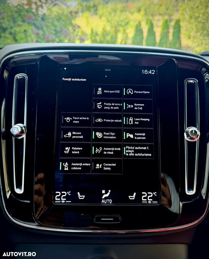 Volvo XC 40 T5 AWD Geartronic Momentum Pro - 13