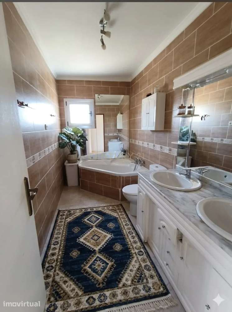 Casa T4 em Carção, Vimioso - Oportunidade Única! - Grande imagem: 5/8