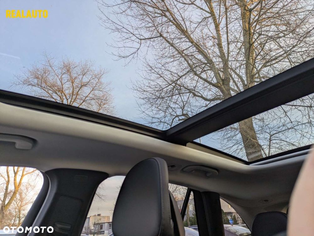 Mercedes-Benz GLC - 13