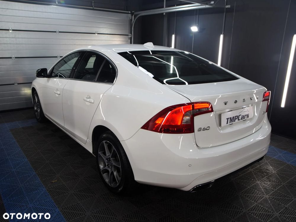 Volvo S60 D4 Drive-E Momentum - 30