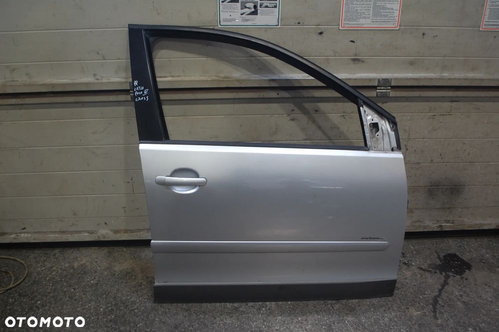 DRZWI PRAWY PRZÓD PRZEDNIE PRAWE VW POLO IV 9N1 5D CROSS FUN LA7W - 1