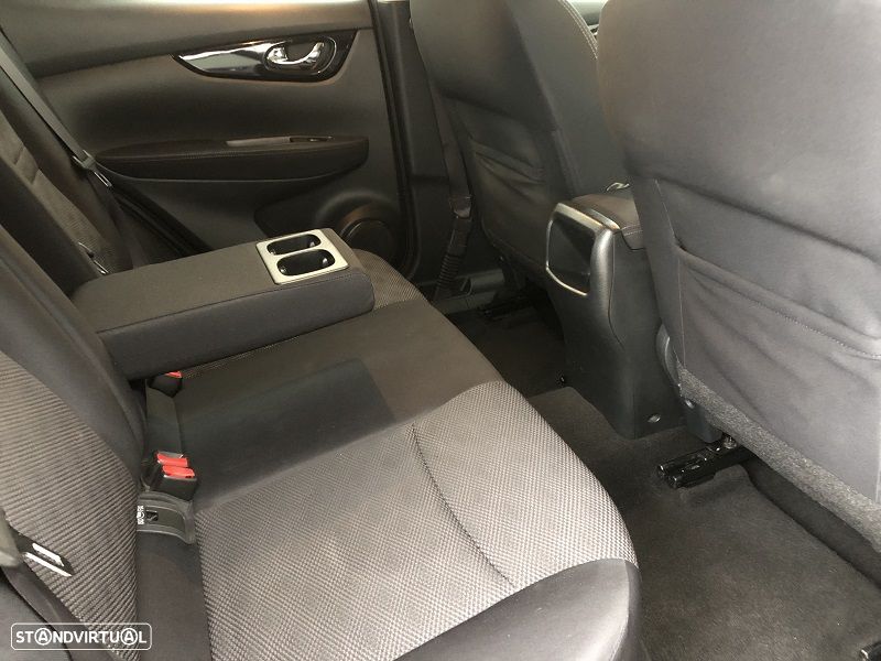 Nissan Qashqai 1.6 dCi Tekna Xtronic - 21