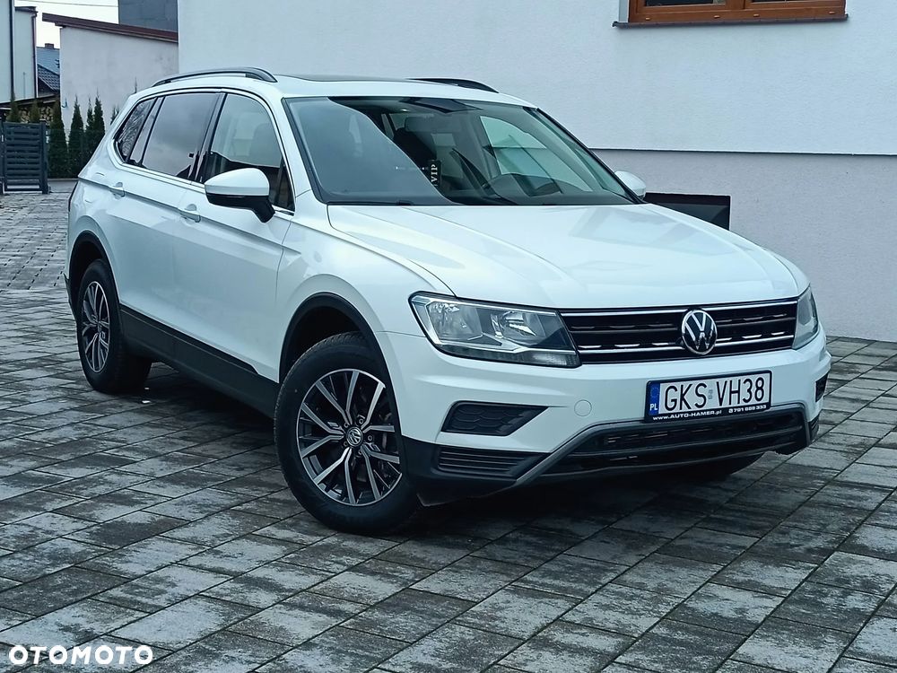 Volkswagen Tiguan - 1