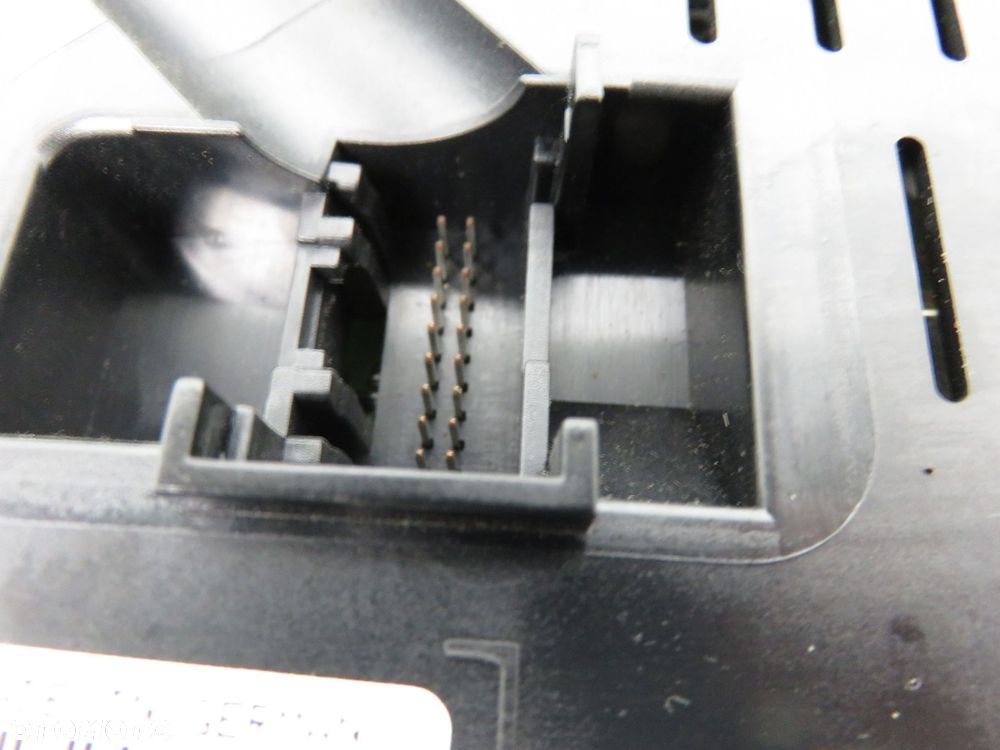 LICZNIK AUDI A3 8L 1.8 8L0919880E - 7