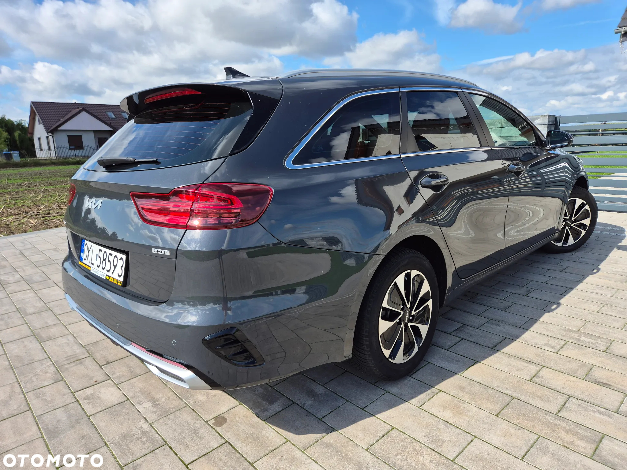 Kia Ceed - 4