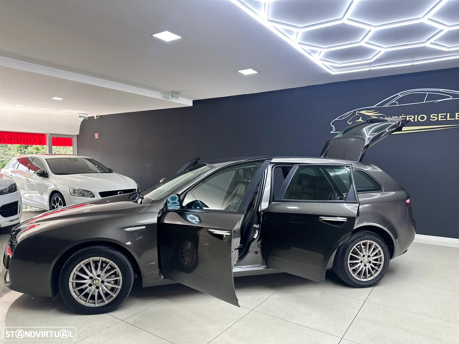 Alfa Romeo 159 Sportwagon 1.9 JTDm 16V Sportiva - 11