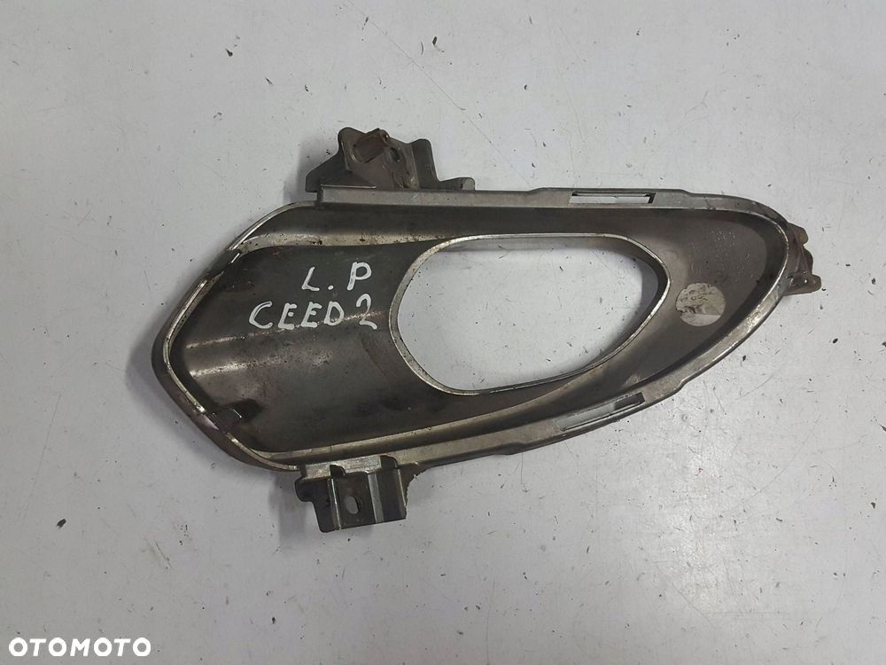 KIA CEED 2 II 12-16r CHROM RAMKA KRATKA ZDERZAKA LEWA XA2865-63005 - 3