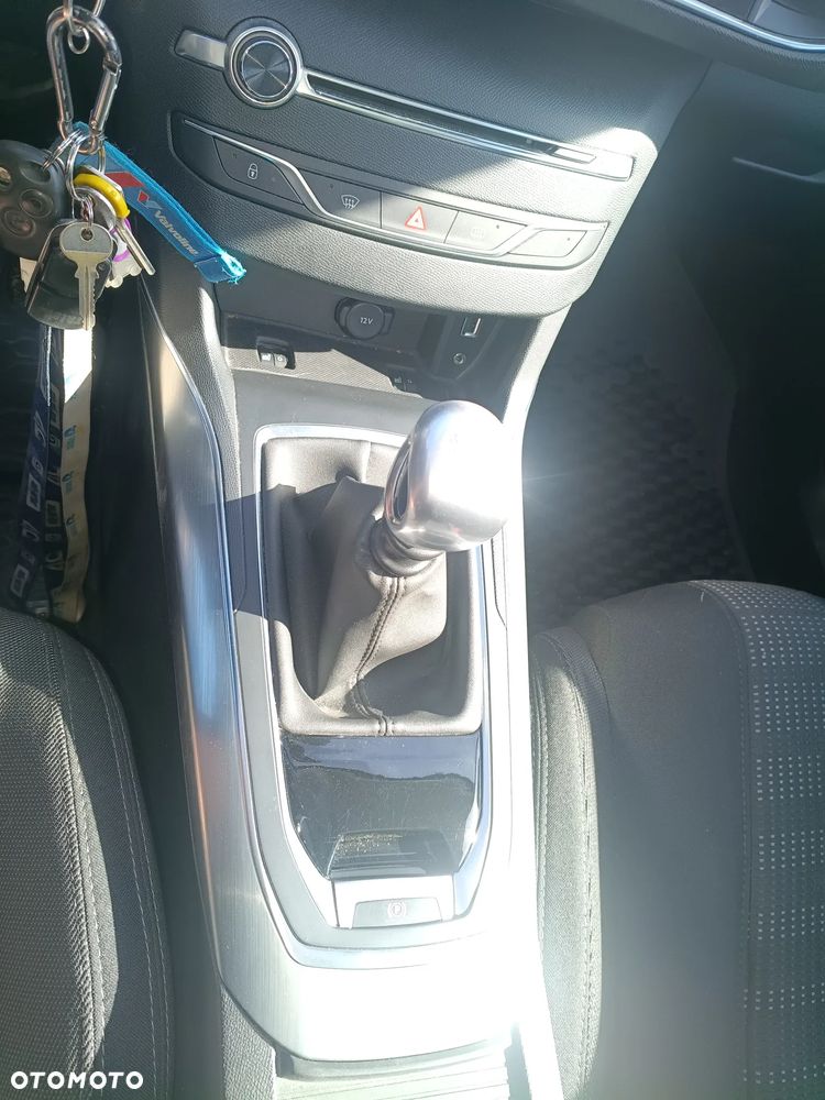 Peugeot 308 BlueHDi FAP 150 Stop & Start Allure - 10
