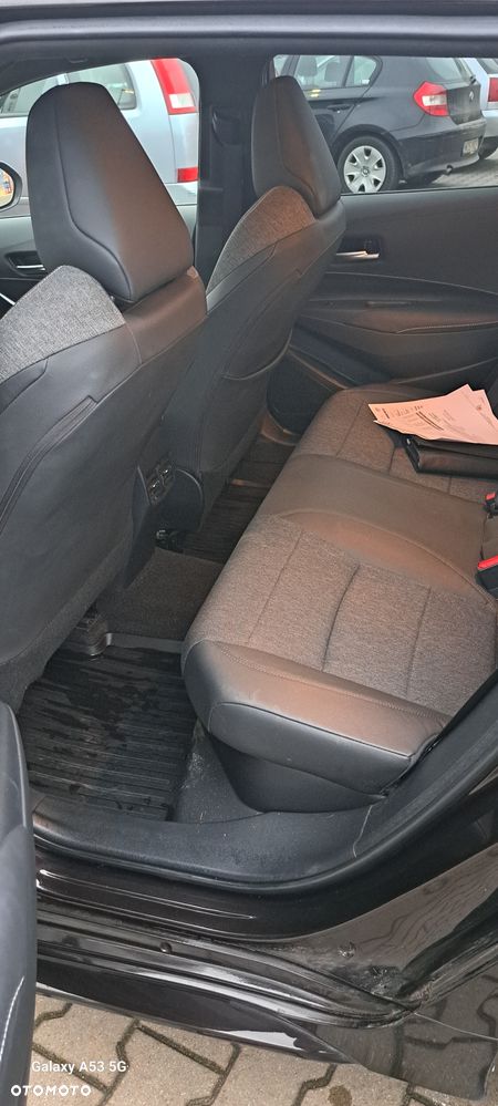 Toyota Corolla 1.8 Hybrid Comfort - 19