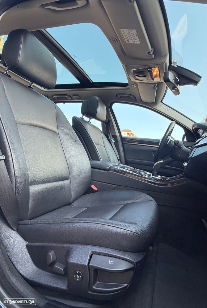 BMW 520 d Auto - 12