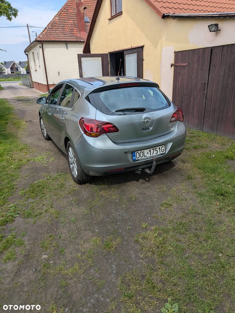 Opel Astra 1.7 CDTI DPF Design Edition - 2