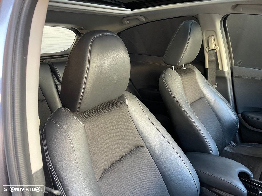 Honda HR-V 1.5 i-VTEC Executive CVT - 13