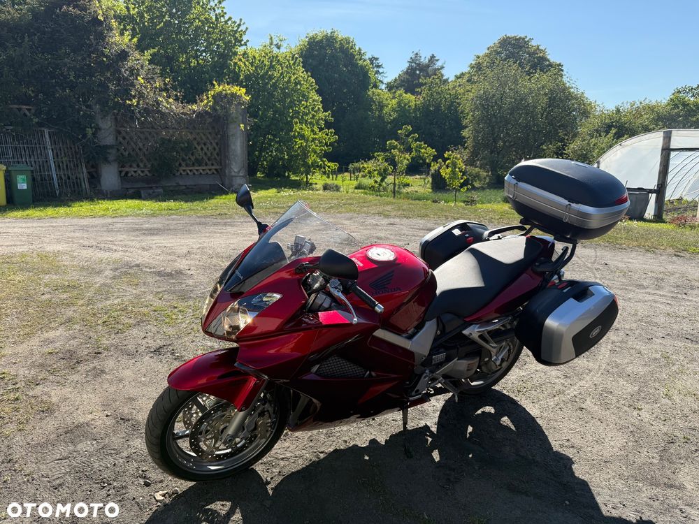 Honda VFR - 2