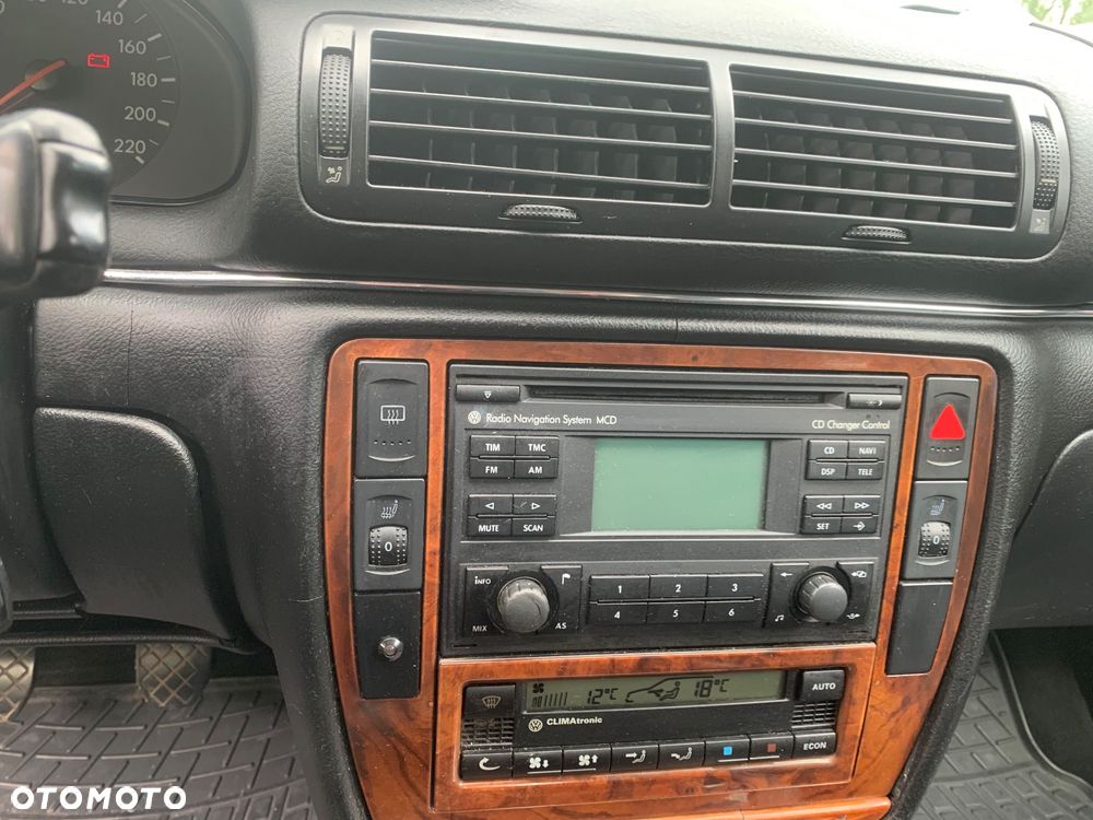Volkswagen Passat 1.9 TDI - 13
