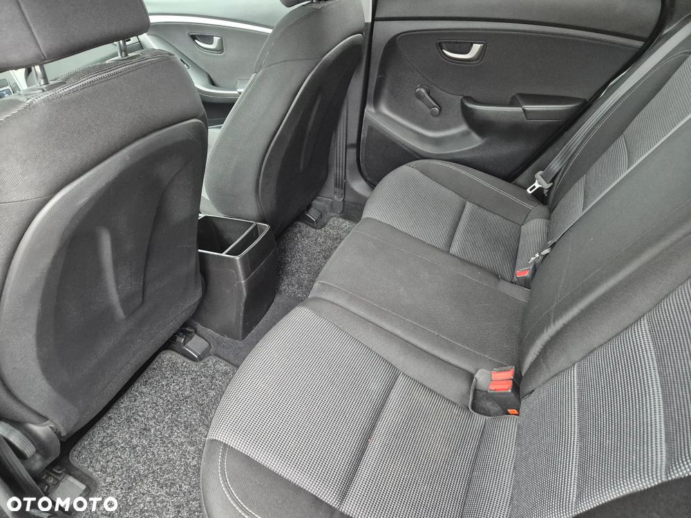 Hyundai i30 1.4 YES - 12