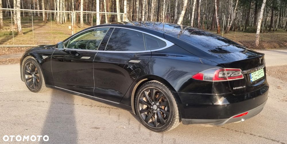 Tesla Model S 85D Allradantrieb - 5