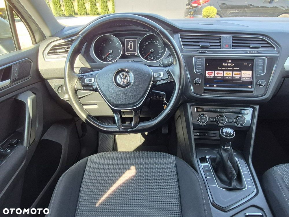 Volkswagen Tiguan - 5