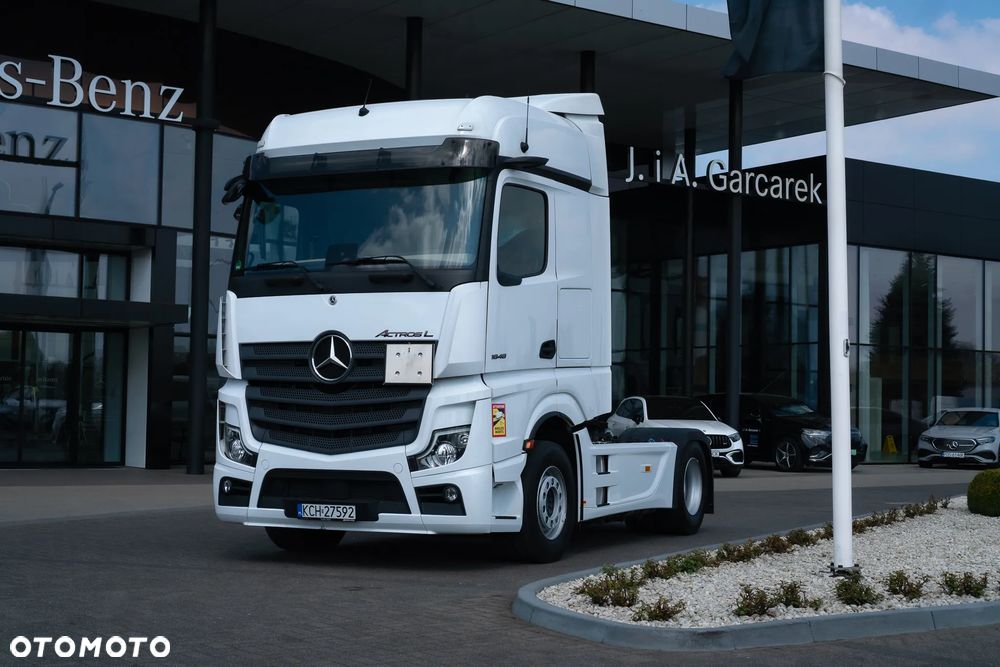 Mercedes-Benz Actros - 1