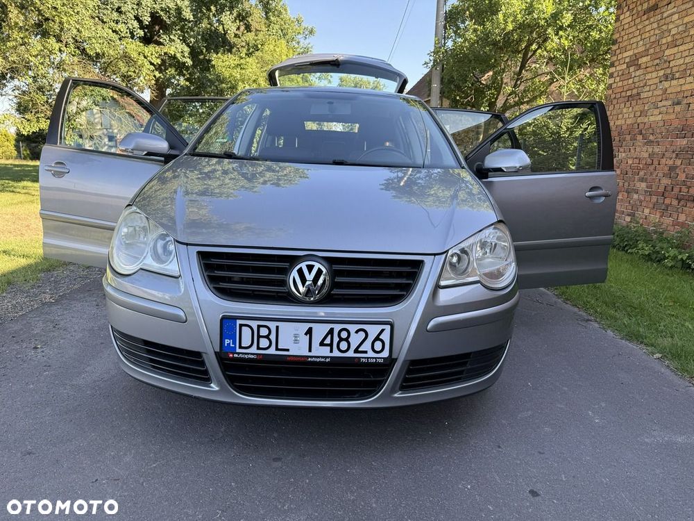 Volkswagen Polo 1.4 16V Comfortline - 11
