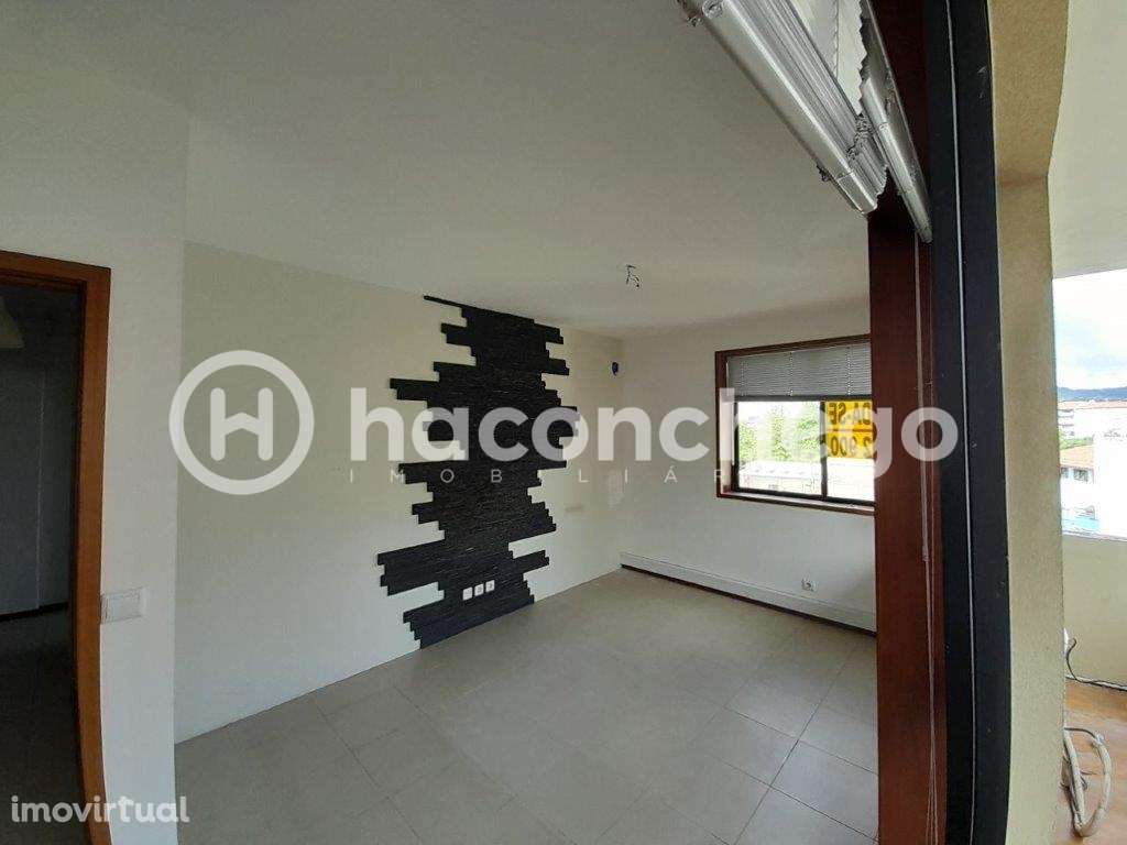 Escritório T0 Arrendamento em Barcelos, Vila Boa e Vila Frescainha (Sã - Grande imagem: 2/7