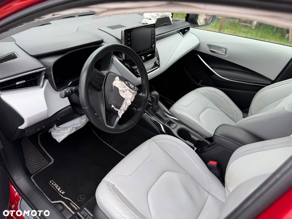 Toyota Corolla 2.0 Hybrid Executive - 3