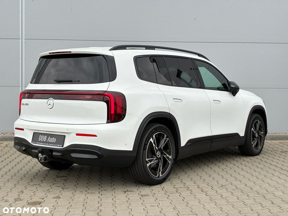 Mercedes-Benz GLB 200 mHEV 8G-eDCT - 3