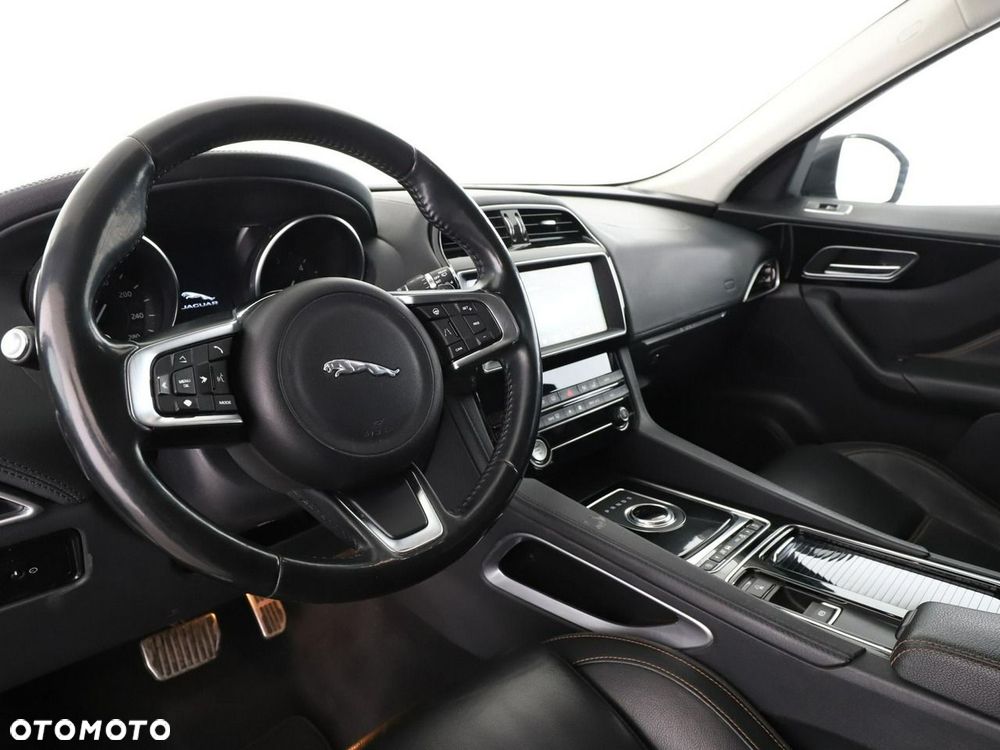 Jaguar F-Pace 20d AWD Prestige - 15