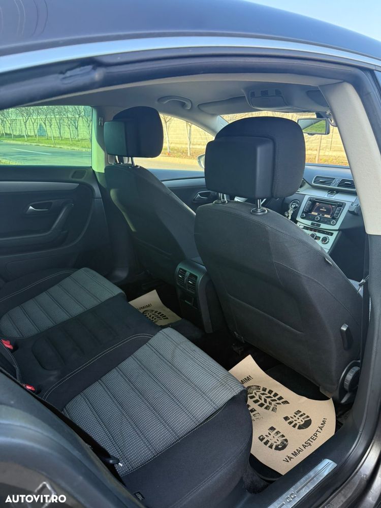 Volkswagen Passat CC - 8