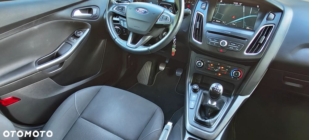 Ford Focus 1.0 EcoBoost Edition - 17
