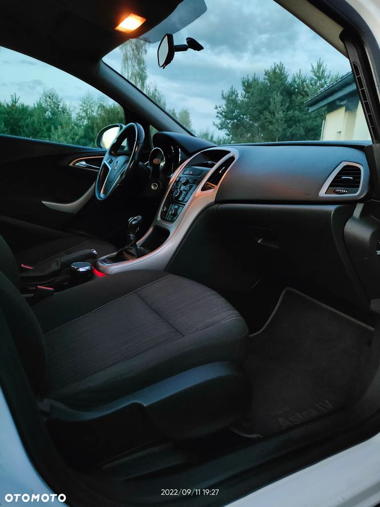Opel Astra 1.7 CDTI Cosmo - 7