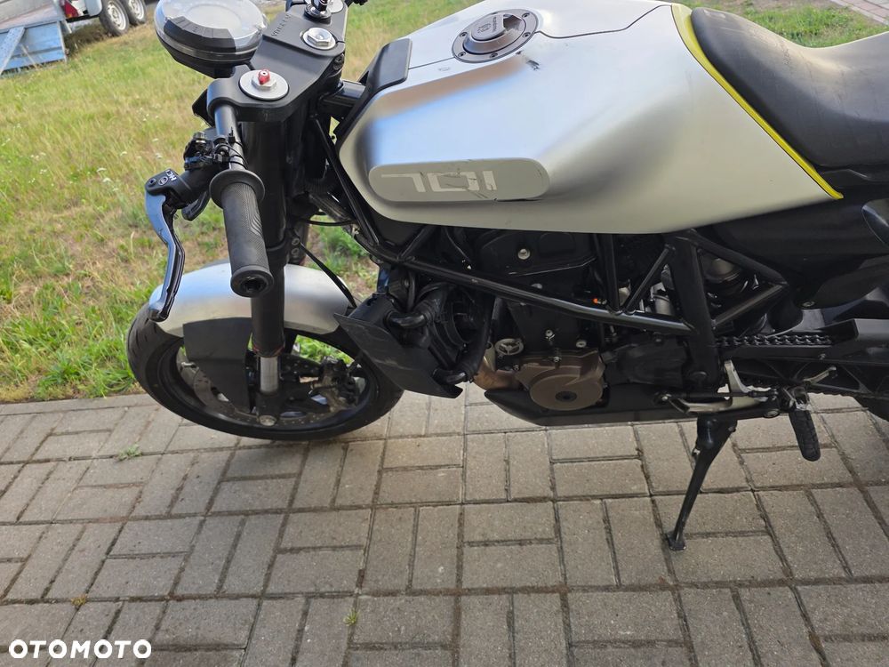 Husqvarna 701 - 6