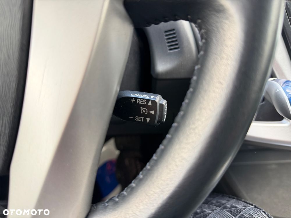 Toyota Prius+ (Hybrid) Executive - 31