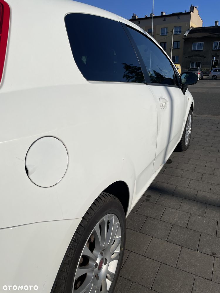 Fiat Grande Punto 1.4 8V - 10