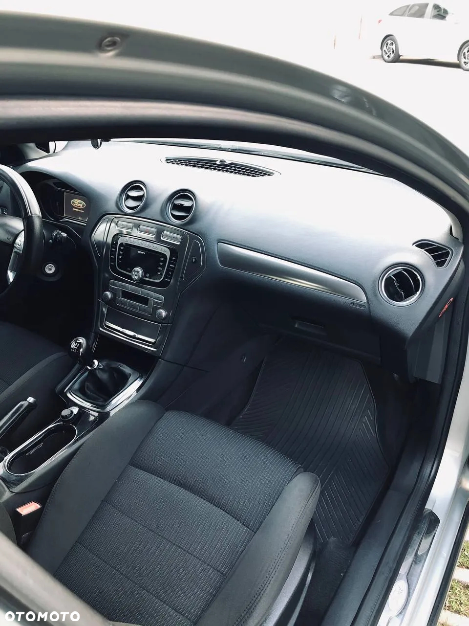 Ford Mondeo - 14