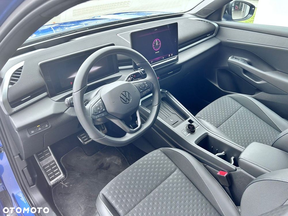 Volkswagen T-Roc - 9