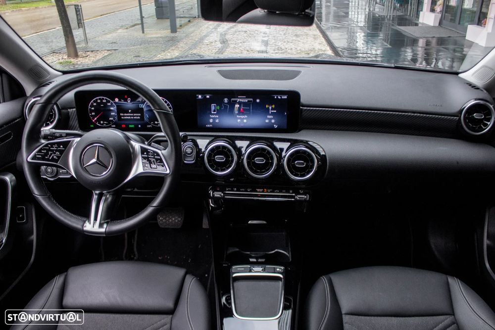 Mercedes-Benz A 250 e - 35