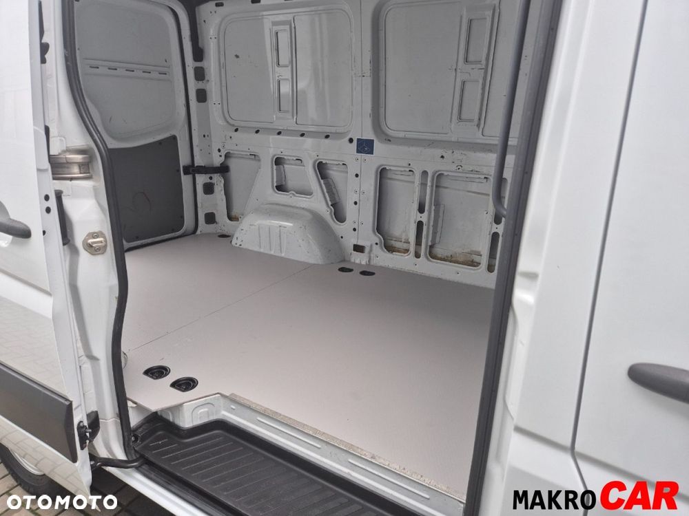 Mercedes-Benz Sprinter - 16