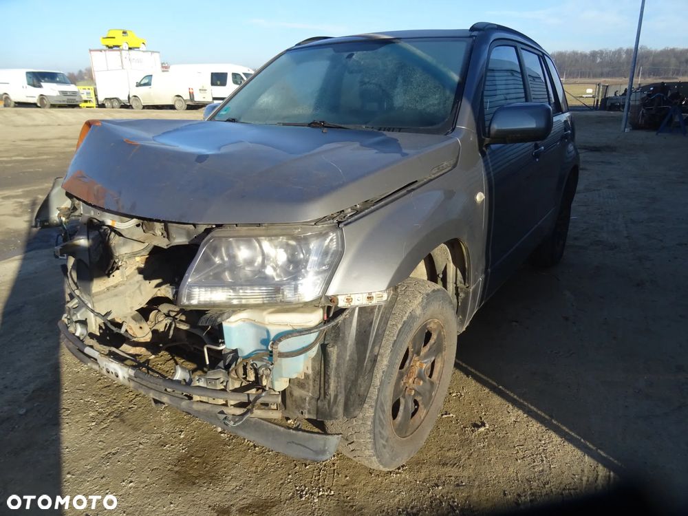 Suzuki Grand Vitara II (ZDL) drzwi zderzak klapa błotnik lampa części - 4