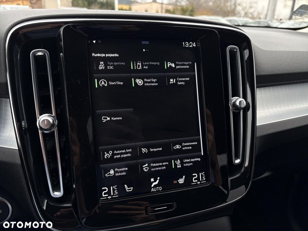 Volvo XC 40 T3 Momentum Pro - 18