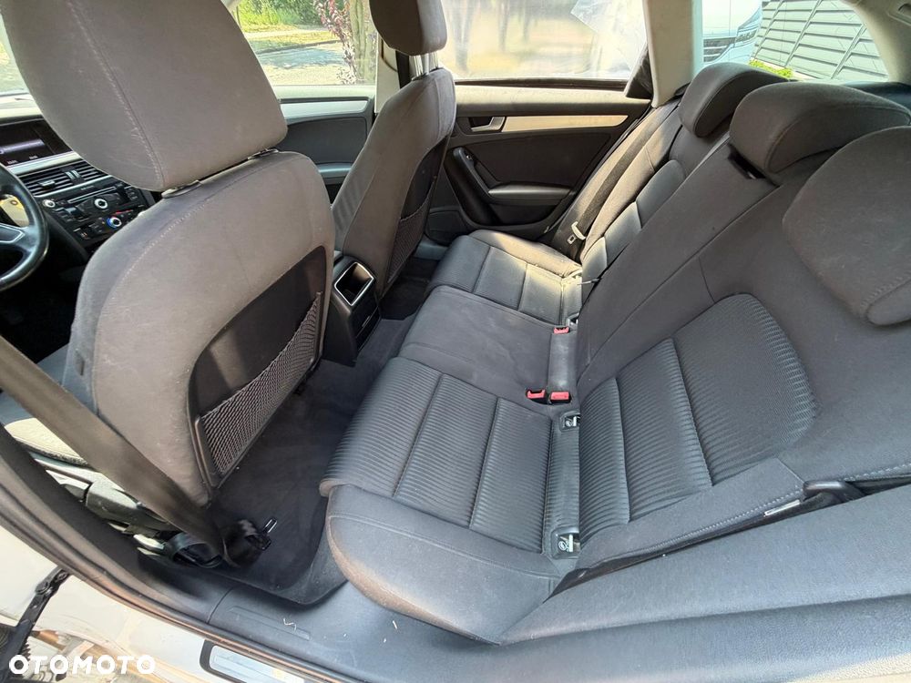 Audi A4 Avant 2.0 TDI DPF - 10