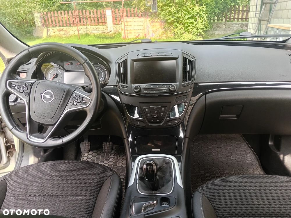 Opel Insignia 2.0 CDTI - 12