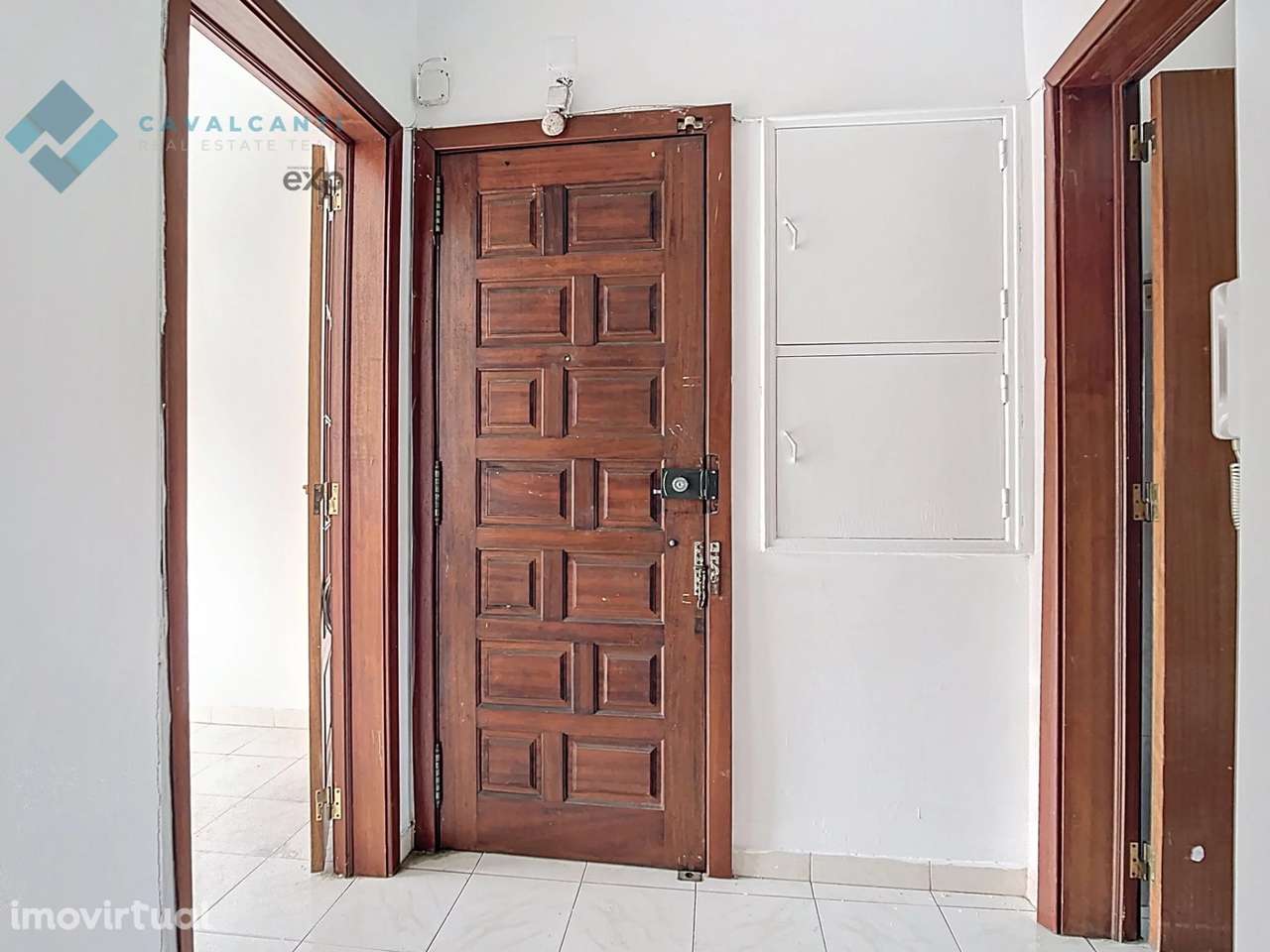 T3 para remodelar no centro de Carnaxide - Grande imagem: 3/43